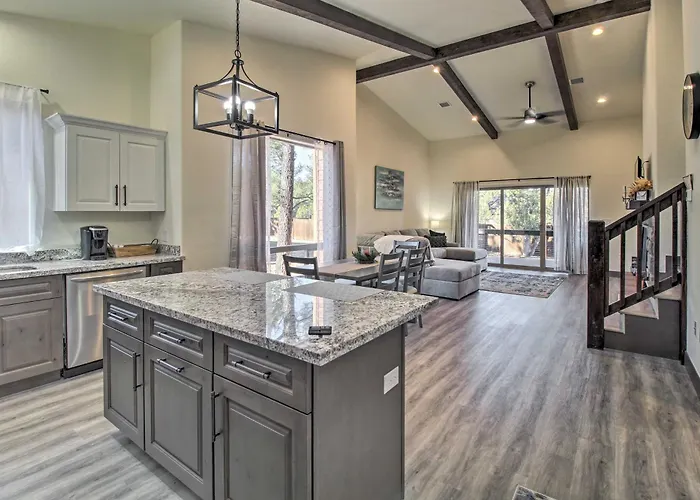 Holiday home < 3 Mi To Fool Hollow Lake: Show Low Townhome *