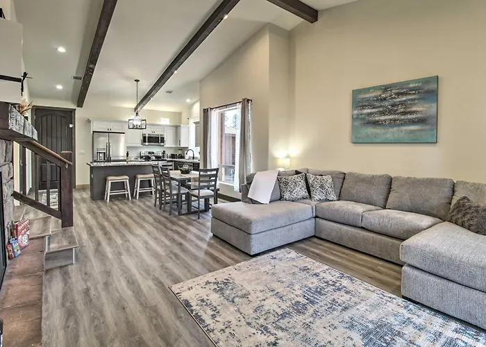 Holiday home < 3 Mi To Fool Hollow Lake: Show Low Townhome