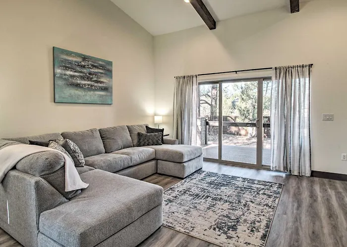 Holiday home < 3 Mi To Fool Hollow Lake: Show Low Townhome *